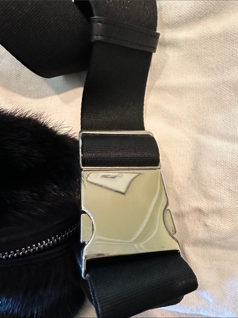 Avec La Troupe Mink Belt Bag w/dustbag - Picture 3 of 7